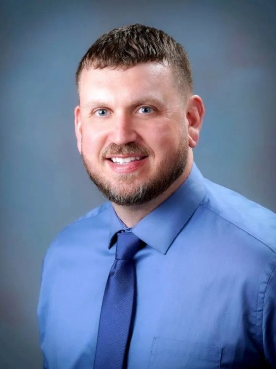 Justin Sparks, Broker