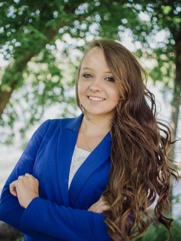 Paige Parnell, Broker