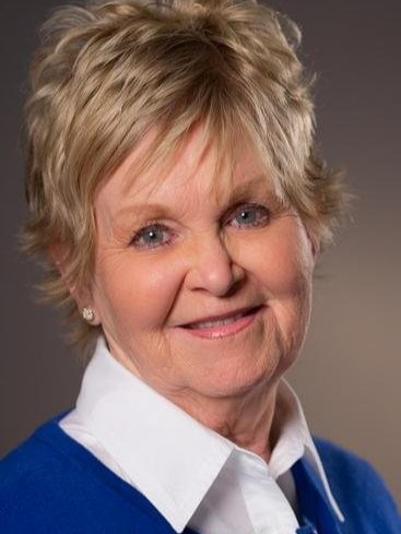 Phyllis Moore, Broker